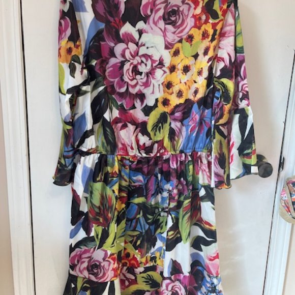 NWT Pierre Cardin Paris Floral Multi Color Dress Size Small - Picture 3 of 6